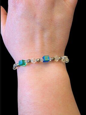 925 Sterling Silver Silver Multi Color And Clear Crystal Bead Size 7.5 Bracelet